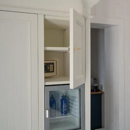 Dame Del Mare Bed & Breakfast *